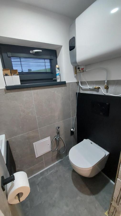 Apartman Cassovia Holcikovce Exteriör bild