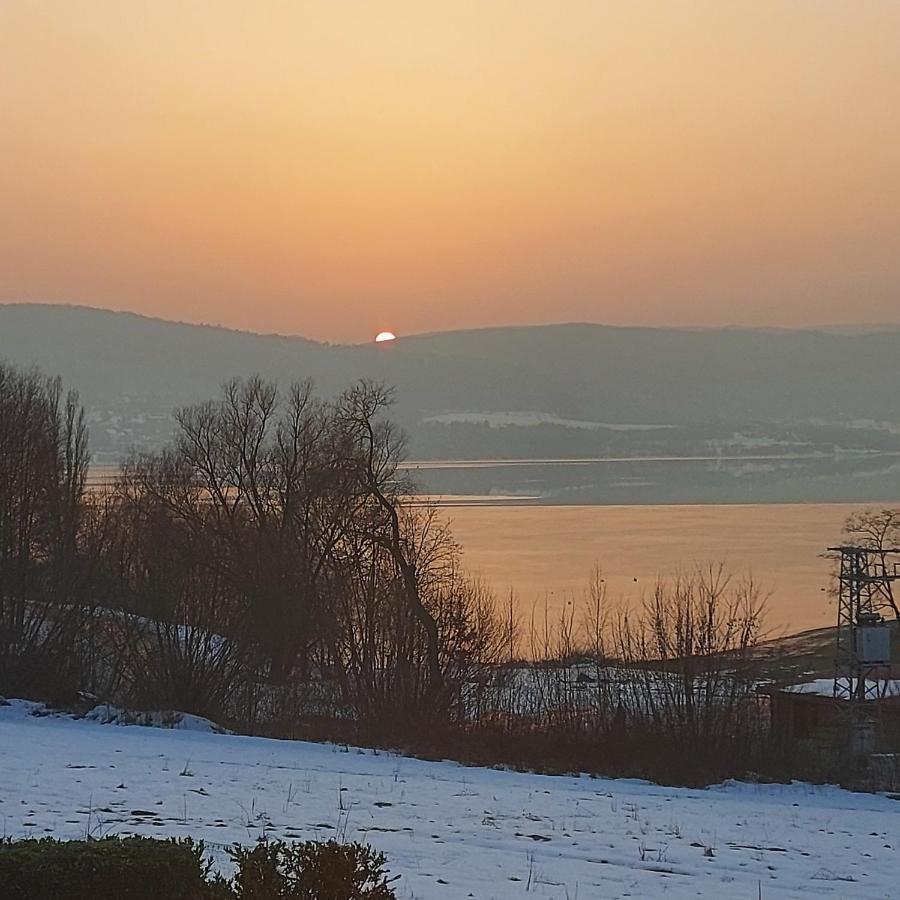 Apartman Cassovia Holcikovce Exteriör bild